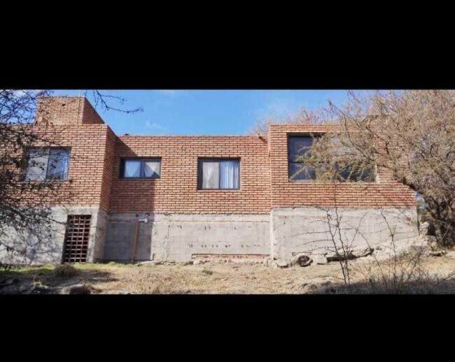 Ref 21 Casa en Villa Parque Síquiman, a 300 m de Ruta 38, B° Centro