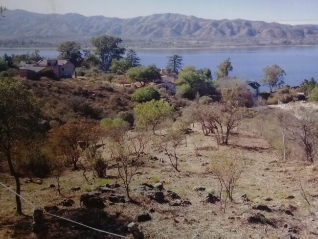 REF 24 Hermoso Lote en Villa Parque Siquiman con Inmejorable Vista Al Lago