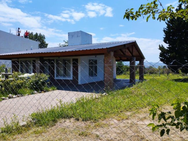 Ref 27 Muy Linda Propiedad En Venta En Villa Parque Siquiman U$S 68.000