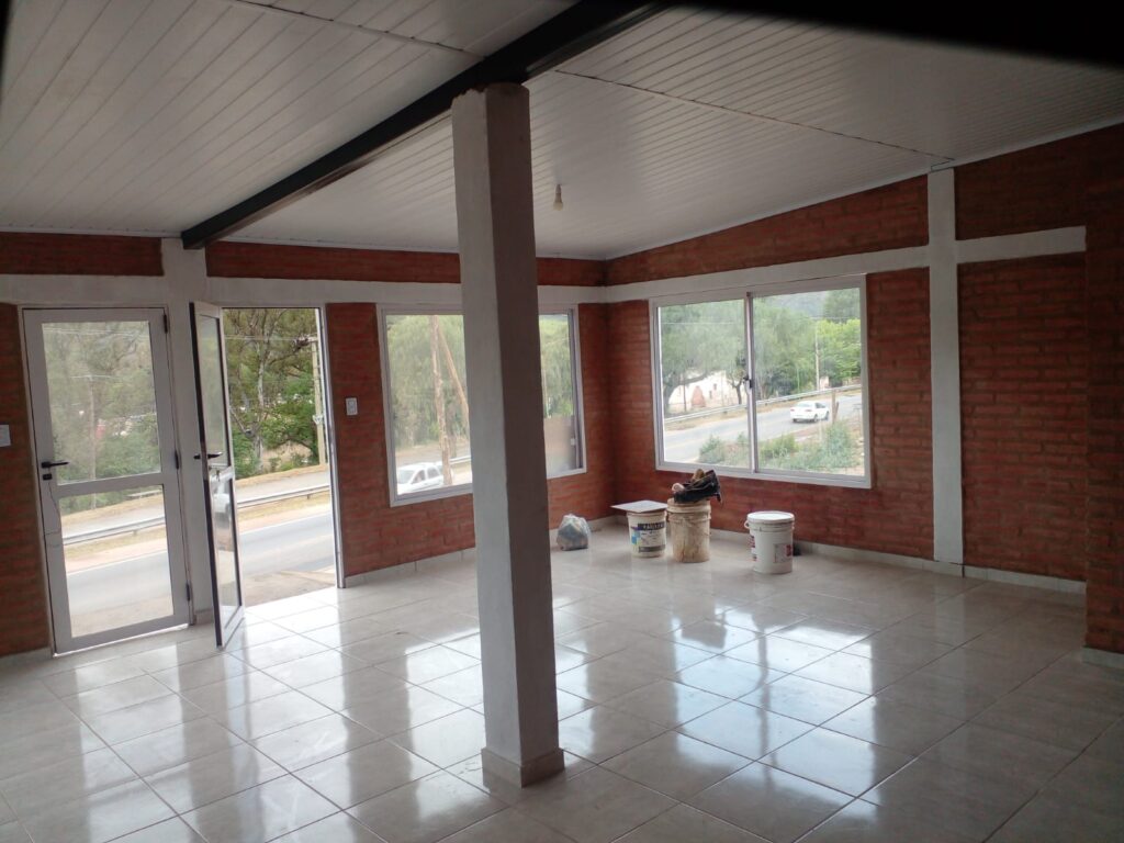 1ff0a3ee c425 43ec a8db 4b88a6b302d1