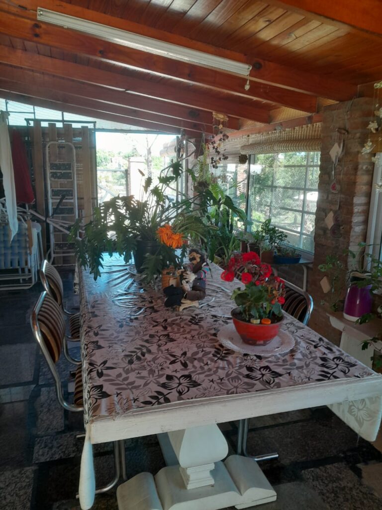 6a53e66d 31a3 42b1 8e44 1b149b033d2f