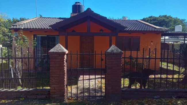 REF 100 CASA EN SAN ROQUE A 300MTS DE RUTA E-55 - U$S45.000 REF 100 CASA EN SAN ROQUE A 300MTS DE RUTA E-55 - U$S45.000