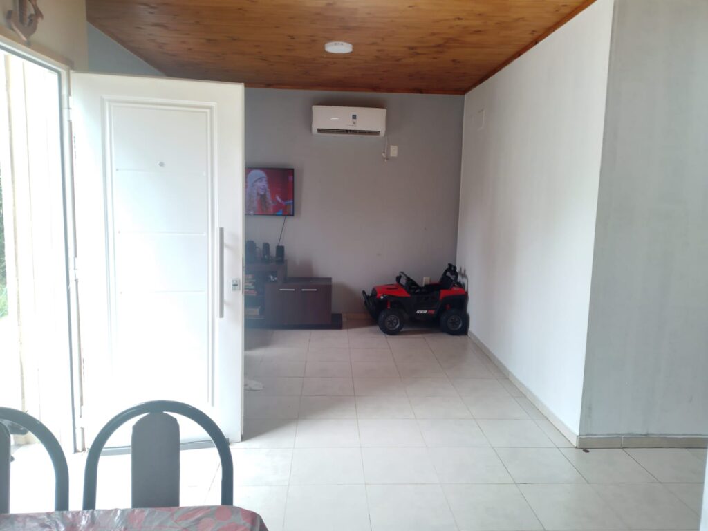 REF 103 CASA EN CALLE REINA MORA, B° LAS MOJARRAS SIQUIMAN U$S50.000 1cba5e50 a6dd 4673 917b 552859049e68