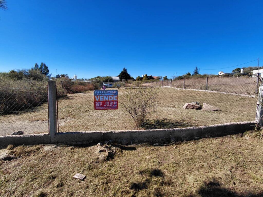REF 108 LOTE EN VENTA SOBRE LOS GORRIONES EN VILLA PARQUE SIQUIMAN U$S 14.000 51886f03 567a 4a18 880a 0753d8593860