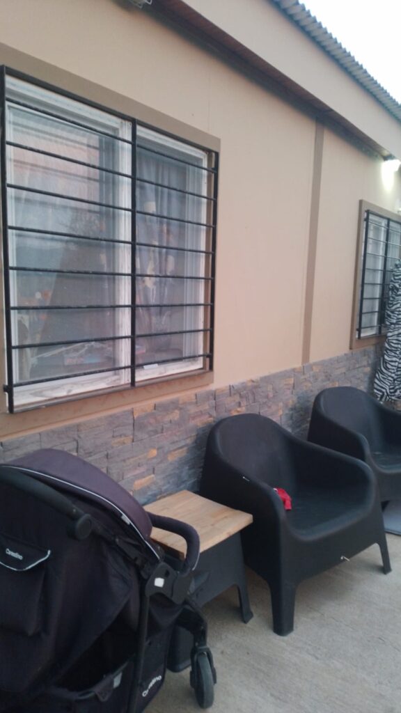 REF 103 CASA EN CALLE REINA MORA, B° LAS MOJARRAS SIQUIMAN U$S50.000 5d998169 7d90 48a3 aeb5 d36059764719