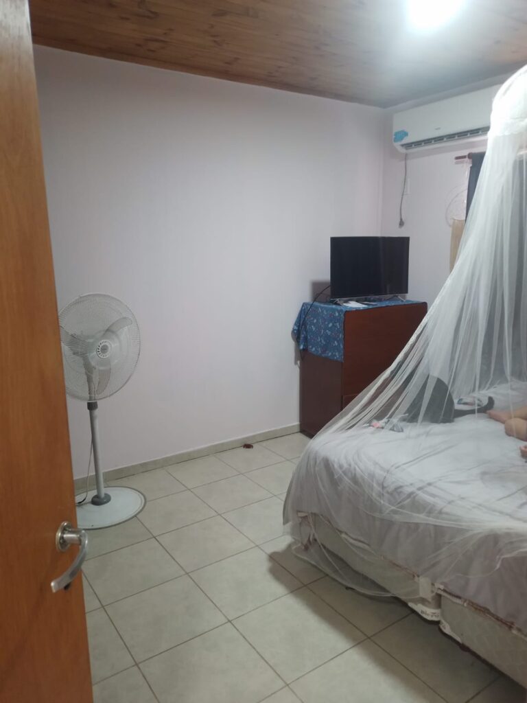 REF 103 CASA EN CALLE REINA MORA, B° LAS MOJARRAS SIQUIMAN U$S50.000 9ca7744c 4b79 4043 aba2 22e84232578f