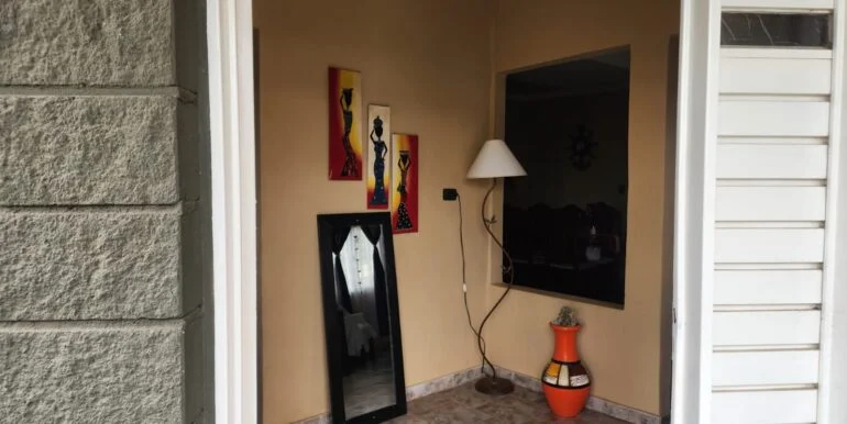 REF 105 CASA EN CALLE ROSARIO, A 50MTS DE RUTA 38, SIQUIMAN U$S127.600 whatsapp image 2025 11 19 at 17.21.01 1 770x386 copia