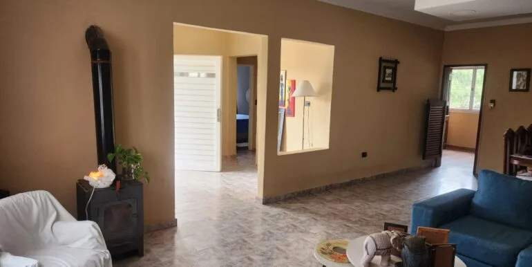 REF 105 CASA EN CALLE ROSARIO, A 50MTS DE RUTA 38, SIQUIMAN U$S127.600 whatsapp image 2025 11 19 at 17.21.19 4 770x386 copia
