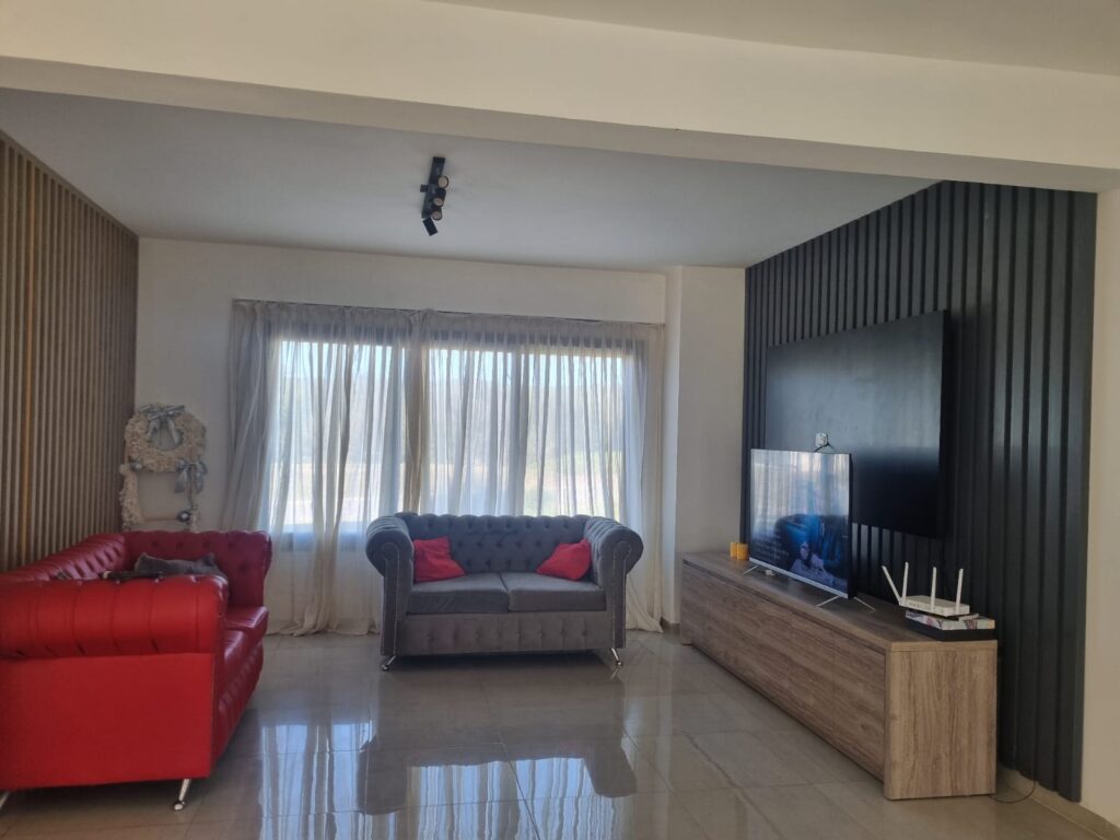 CASA EN ALQUILER B° PRIVADO LA ARBOLADA, COLECTORA CBA - VCP U$S2500 7a39da50 fd26 416f bcf5 7157cfd1b58f