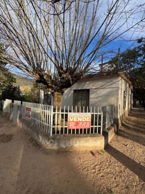 REF 117 CASA A RECICLAR EN CENTRO DE BIALET MASSÉ U$S50.000